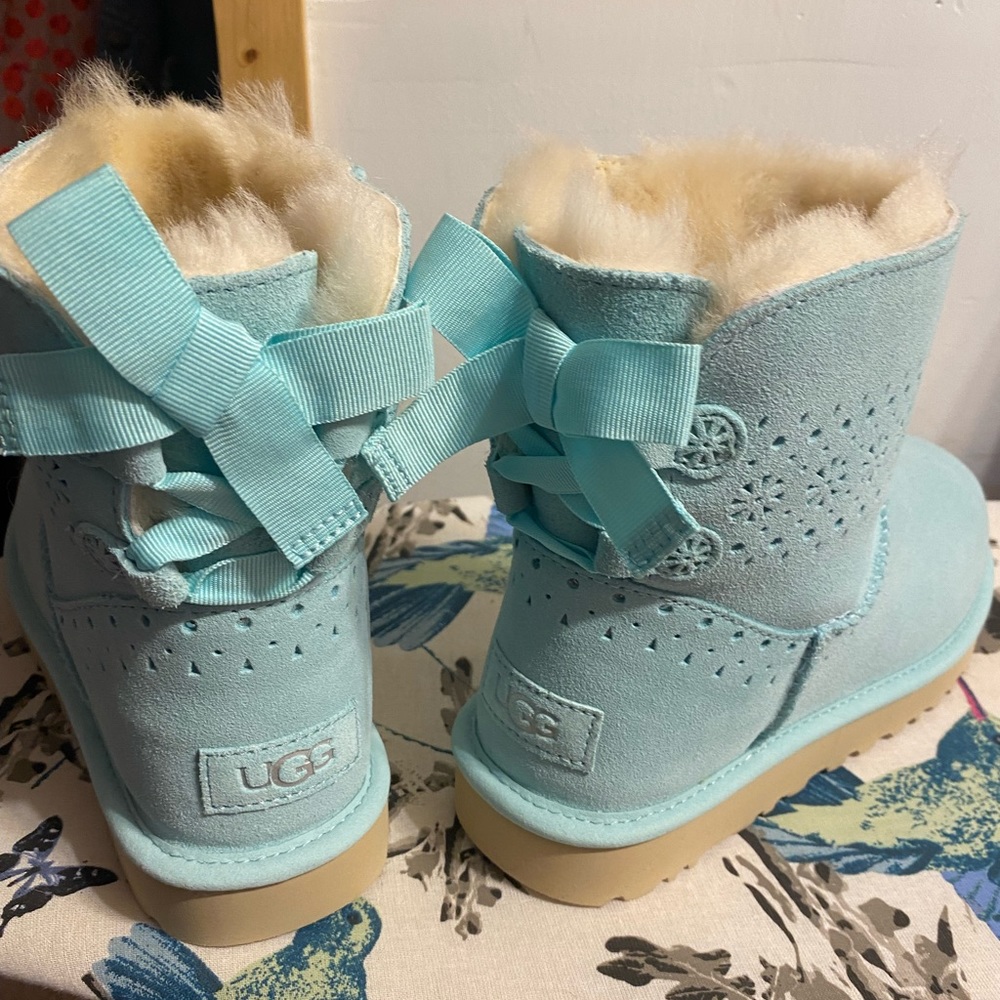 Tiffany Blue Aqua UGG boots 8 new!